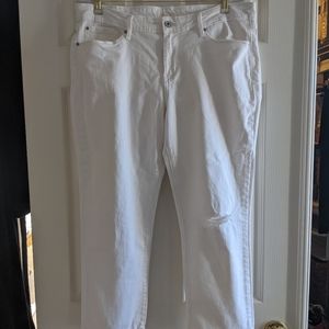 Signature by Levi Strauss Modern Slim Cuffed, Distressed, White, 18 (34W), EUC